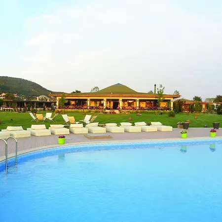 Riva's Club Hotel