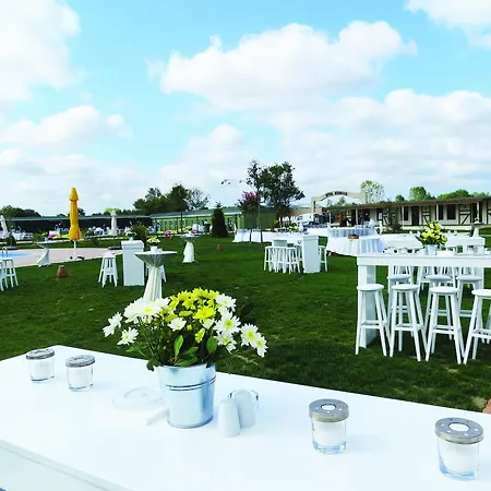 Riva's Club Hotel 3*